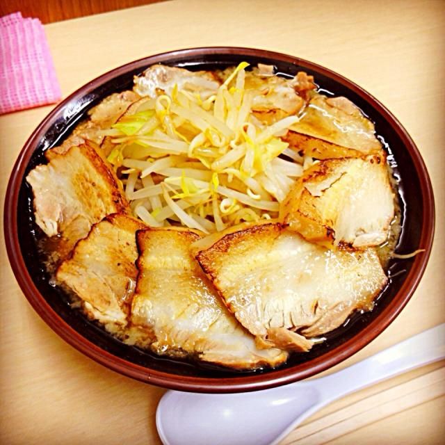 ラーメン 小 豚増し 食べ物のアイデア ラーメン 豚