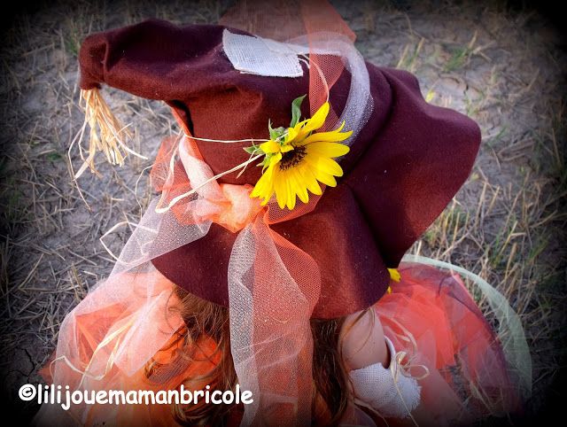 LILI JOUE MAMAN BRICOLE: HALLOWEEN | Costume épouvantail, Epouvantail