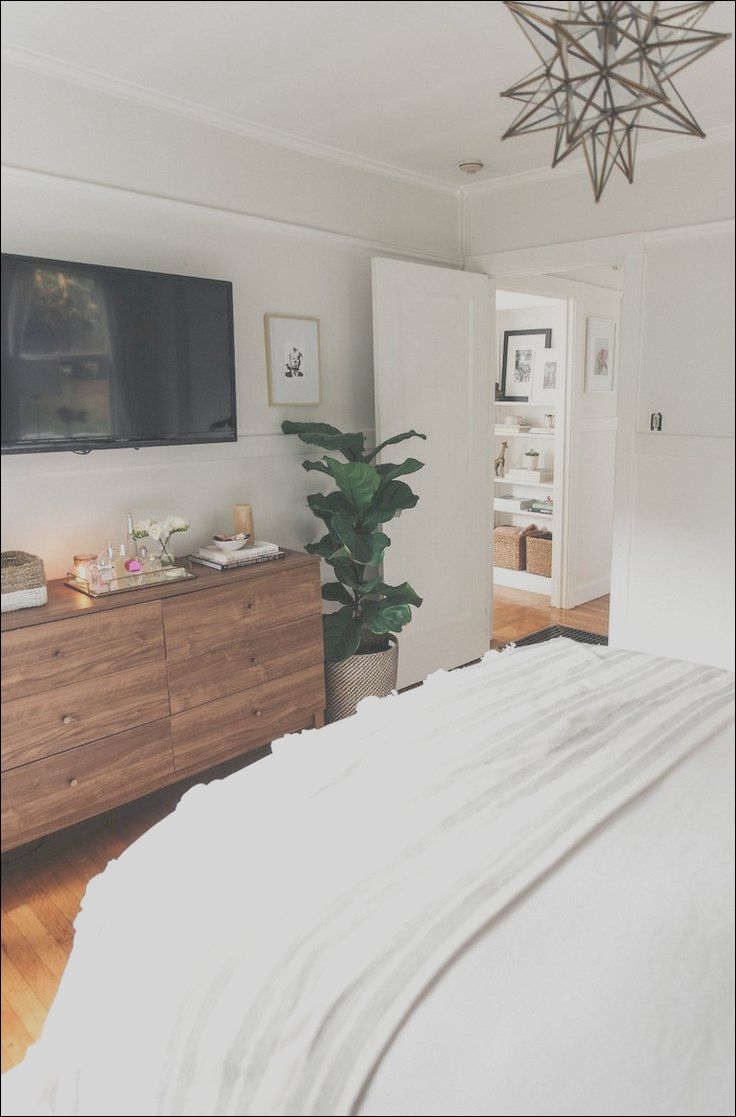 8 Petite Apartment Master Bedroom Decorating Ideas Images Small Apartment Bedrooms First Apartment Decorating Small Master Bedroom