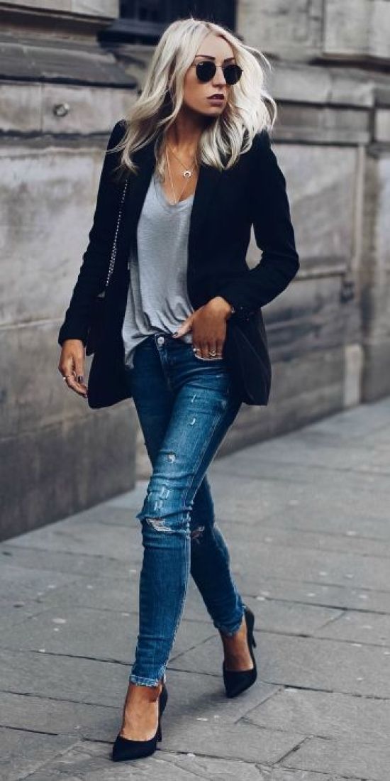 Incredibly * 10 pieces of adult clothing you need for life in the world.