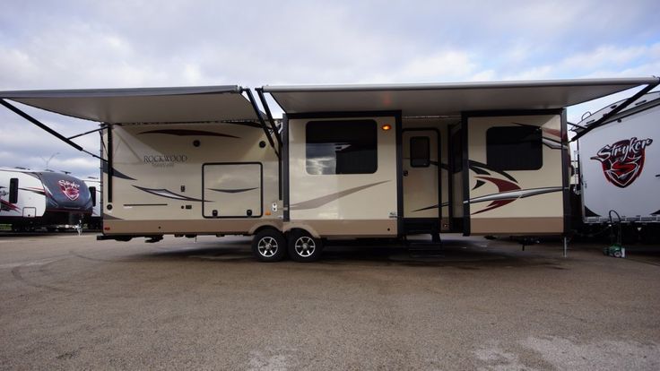 CHARMING HOMESTYLE TRAVEL TRAILER! 2017 Forest River Rockwood Signature CHARMING HOMESTYLE TRAVEL TRAILER! 2017 Forest River Rockwood Signature