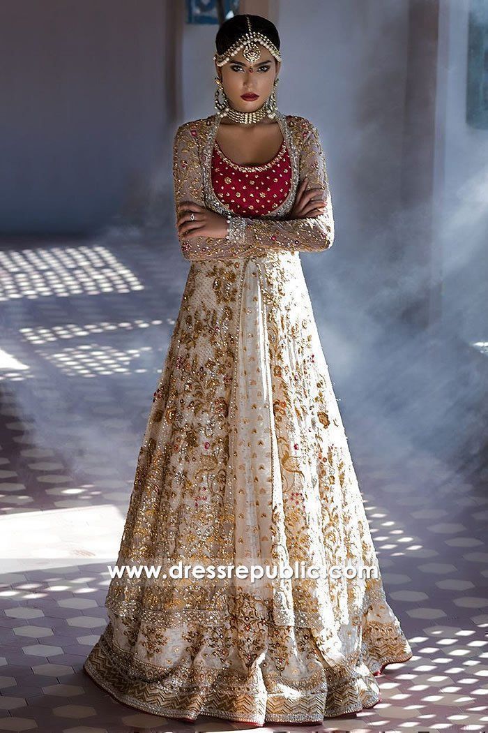 Minus The Angry Looking Indian Wedding Dress Model This Minus The Angry Looking Indian Wedding Dress Model This Gown Looks Amazingly Modern Red And Beige Go