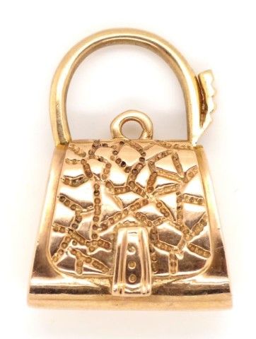 9ct Gold Handbag Bracelet Lock Clasp Marked 375 Mfi Rox Total 9ct Gold Handbag Bracelet Lock Clasp Marked 375 Mfi Rox Total Weight 7 Grams Mad On Collecti Jewelry Bangles Bracelets Collections In