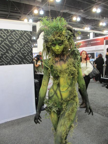 Outstanding 26 Best Vintage Halloween Costumes Inspiration vintagetopia.co/... T...