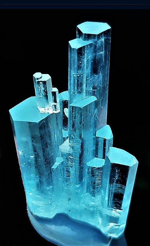 Aquamarine Pakistan Minerals Crystals Rocks Stones And Crystals aquamarine-pakistan-minerals-crystals-rocks-stones-and-crystals