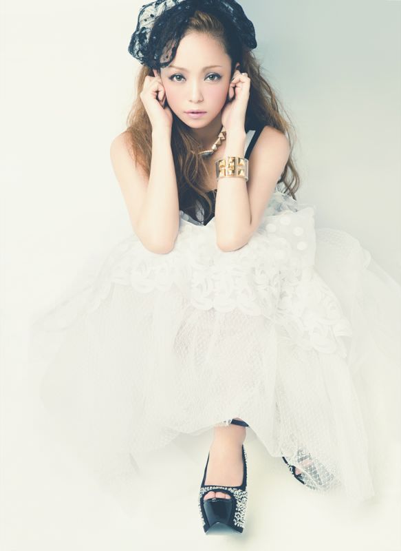 安室奈美恵 Namie Amuro Freedom おしゃれまとめの人気アイデア Pinterest Kingking 安室奈美恵 ファッション 安室奈美恵 かわいい ファッション レディース