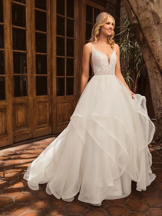 Bridal Gowns Wedding Dresses In Cotswolds Worcestershire West Midlands In 2020 Sottero And Midgley Wedding Dresses Bridal Dress Design Bridal Gowns