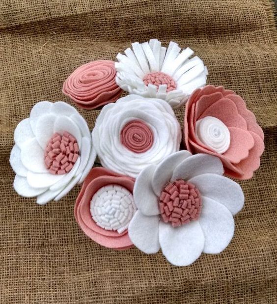 🖐TOCA LA IMAGEN Y APRENDE HACER FLORES DE FIELTRO CON MOLDES PASO A