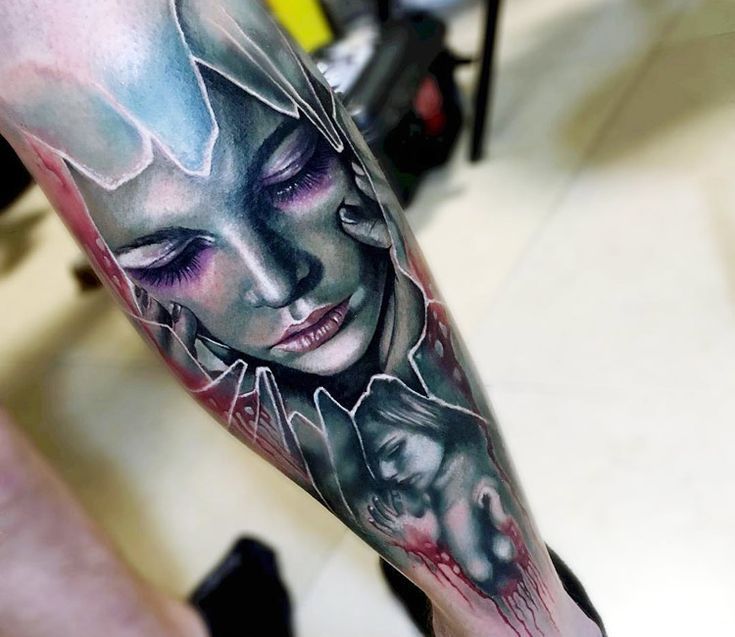 Realistische 3 kleuren gezicht tattookunstwerken van kunstenaar Sam