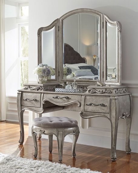 Best 25+ Vanity stool ideas only on Pinterest | Craft fur, Diy ... Best 25+ Vanity stool ideas only on Pinterest | Craft fur, Diy ...