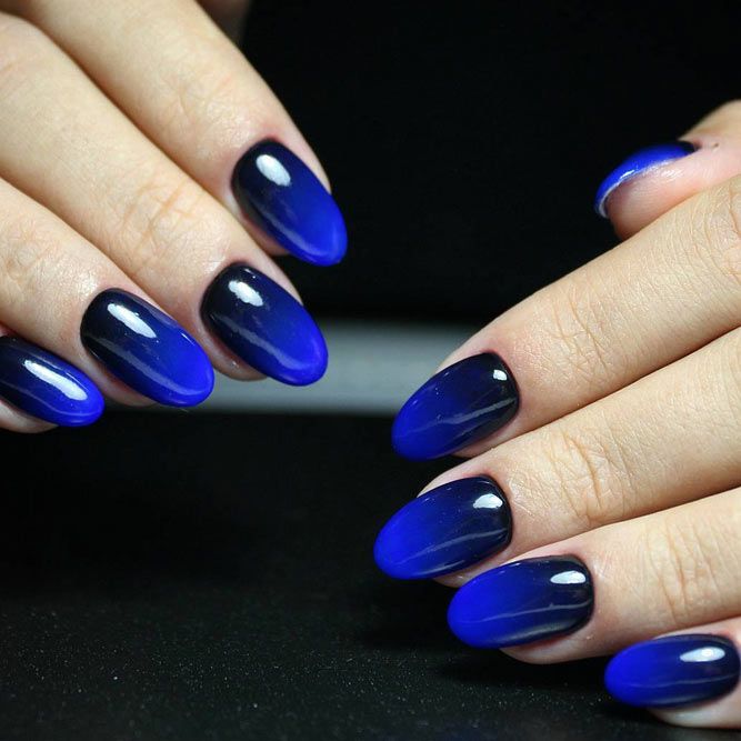 Gradient Nails Blue Ombre Nail Design Dark Blue To White Blue Ombre Nails Ombre Nail Art Designs Ombre Nails