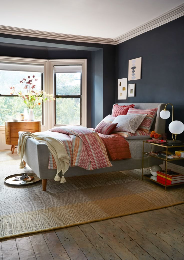 Deck out your bedroom in bold color Deck out your bedroom in bold color
