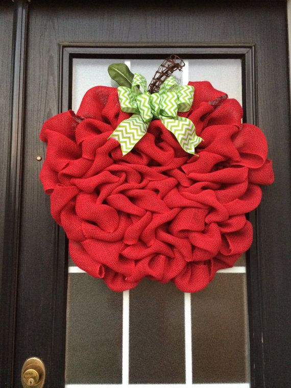 Best 25+ Apple wreath ideas on Pinterest | School wreaths ...
