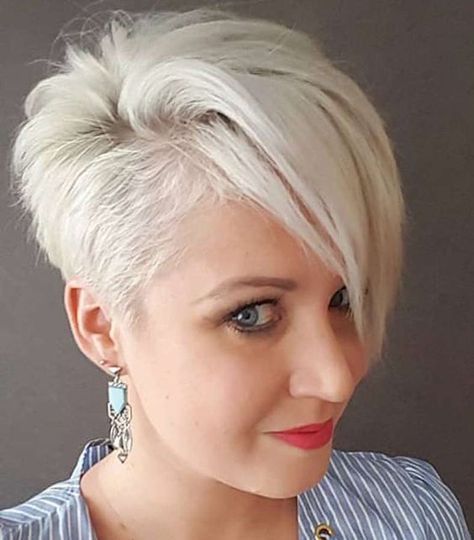 Schneeweiße Haare! 10 kurze Schnitte in wunderschönen Schneeweiße Haare! 10 kurze Schnitte in wunderschönen