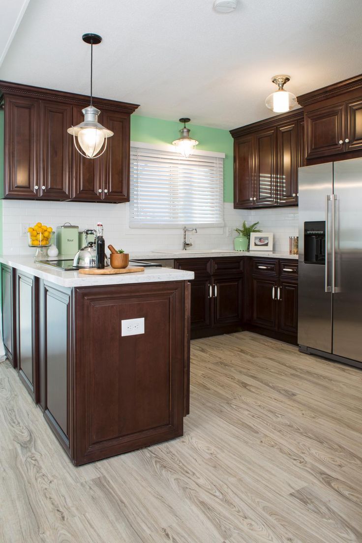 Love The Light Cabinets And Dark Island Antique White Kitchen Antique White Kitchen Cabinets Home