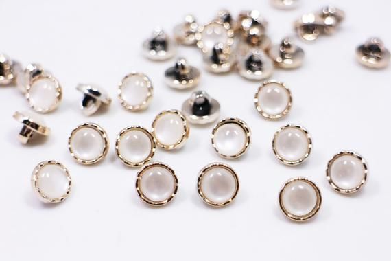 White Flower Shank Button Golden Floral Crystal Blouse Shirt Buttons 11mm 20pcs White Flower Shank Button Golden Floral Crystal Blouse Shirt Buttons 11mm 20pcs