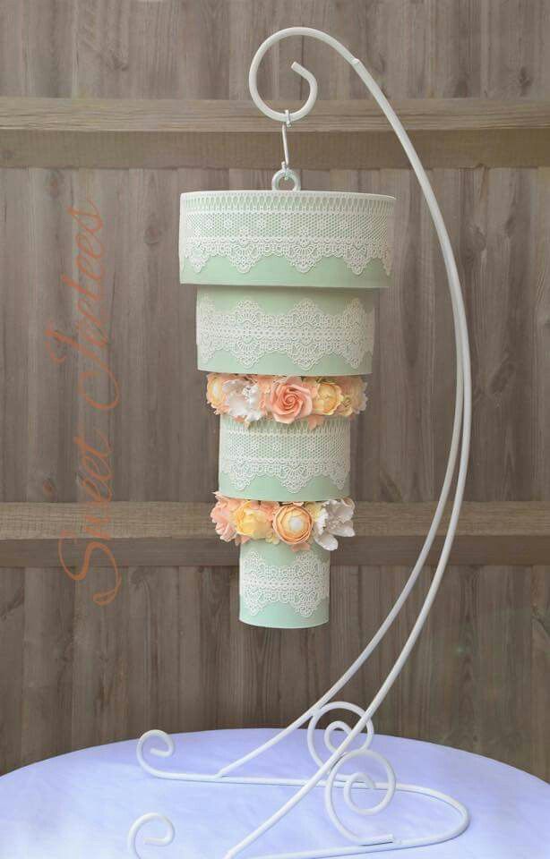 13 Best Tortas Colgadas Images On Cake Wedding Conch Upside Down Hanging Wedding Cake Edible Art Chandelier