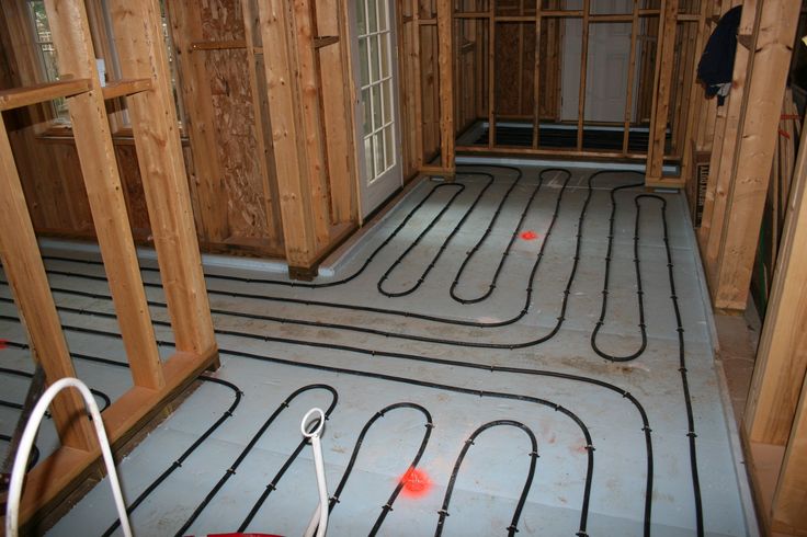 Water On Floor Under Fridge