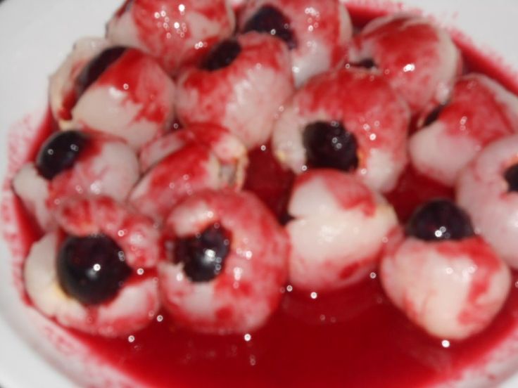 Les yeux d'halloween | Recette | Yeux halloween, Gateau yeux halloween
