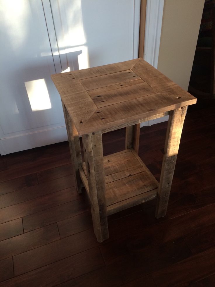 vintage wood tables for rent pallet side table solid restaurants and chairs vintage wood tables for rent pallet side table solid restaurants and chairs