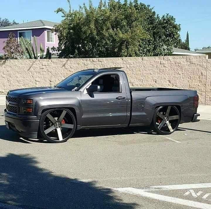 Wow I totally fancy this colouring scheme for this custom chevrolet