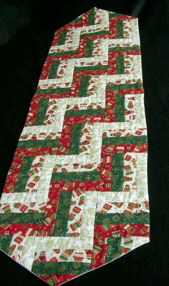 1157 best CAMINHOS & CENTROS DE MESA images on Pinterest Table runners, Centerpieces and Quilt ...
