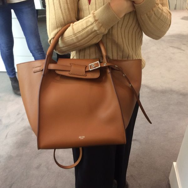 人気セリーヌスーパーコピー CELINE トートバッグ 18SS新作 Big Bag ビッグバッグ スモール タン | 韓国スーパーコピー | バッグ, トートバッグ, セリーヌ バッグ 人気セリーヌスーパーコピー CELINE トートバッグ 18SS新作 Big Bag ビッグバッグ スモール タン | 韓国スーパーコピー | バッグ, トートバッグ, セリーヌ バッグ
