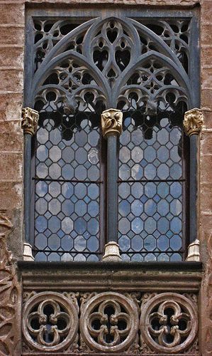 20 Gothic Window Architecture - vintagetopia