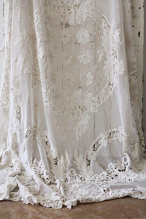 10 Amazing Shabby Chic Curtains For Living Room