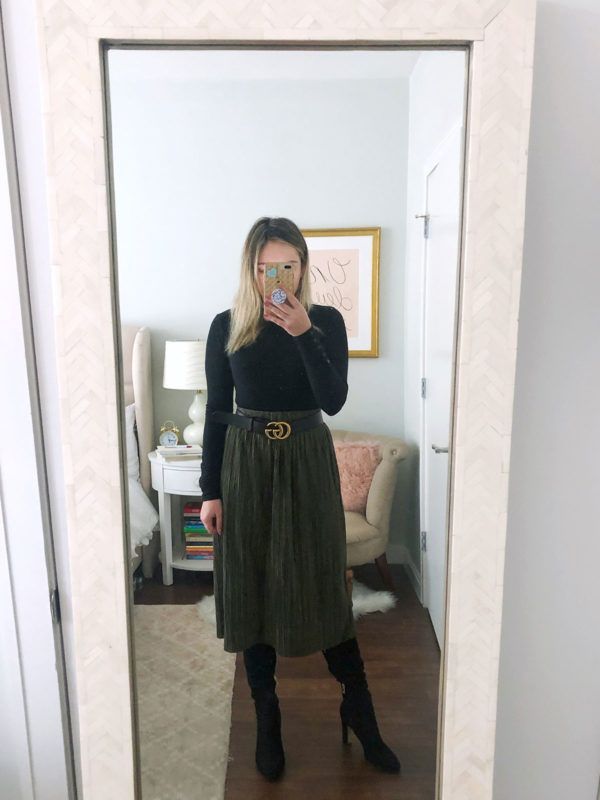 Black turtleneck sweaterolive green pleated midi skirtblack logo beltblack he #W… Black turtleneck sweaterolive green pleated midi skirtblack logo beltblack he #W…