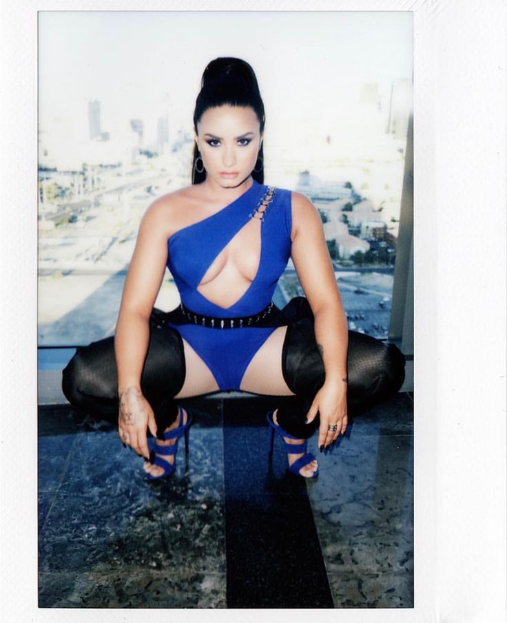 Feelin Groovy Harpers Bizarre Demi Lovato Nice Ass