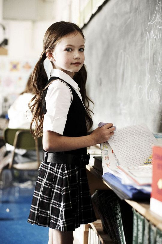 Model first time tugging schoolgirl