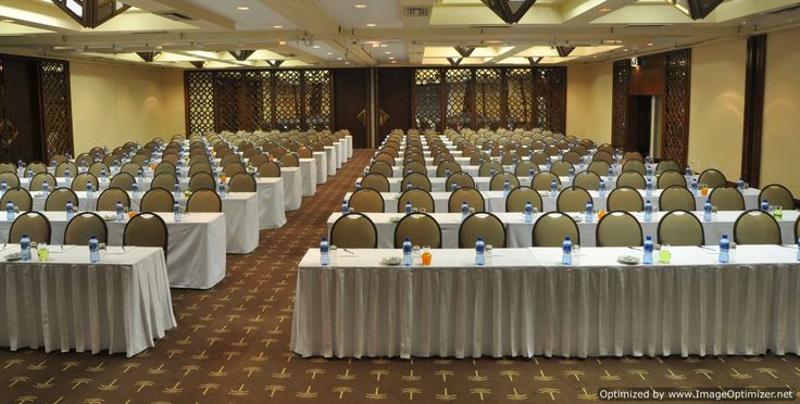28 Best Black Mountain Leisure Conference Hotel Images On Welcome To Black Mountain Hotel
