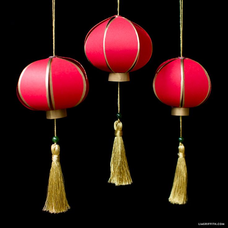 Make your own pretty DIY paper lantern for Chinese New Year with this design, do...