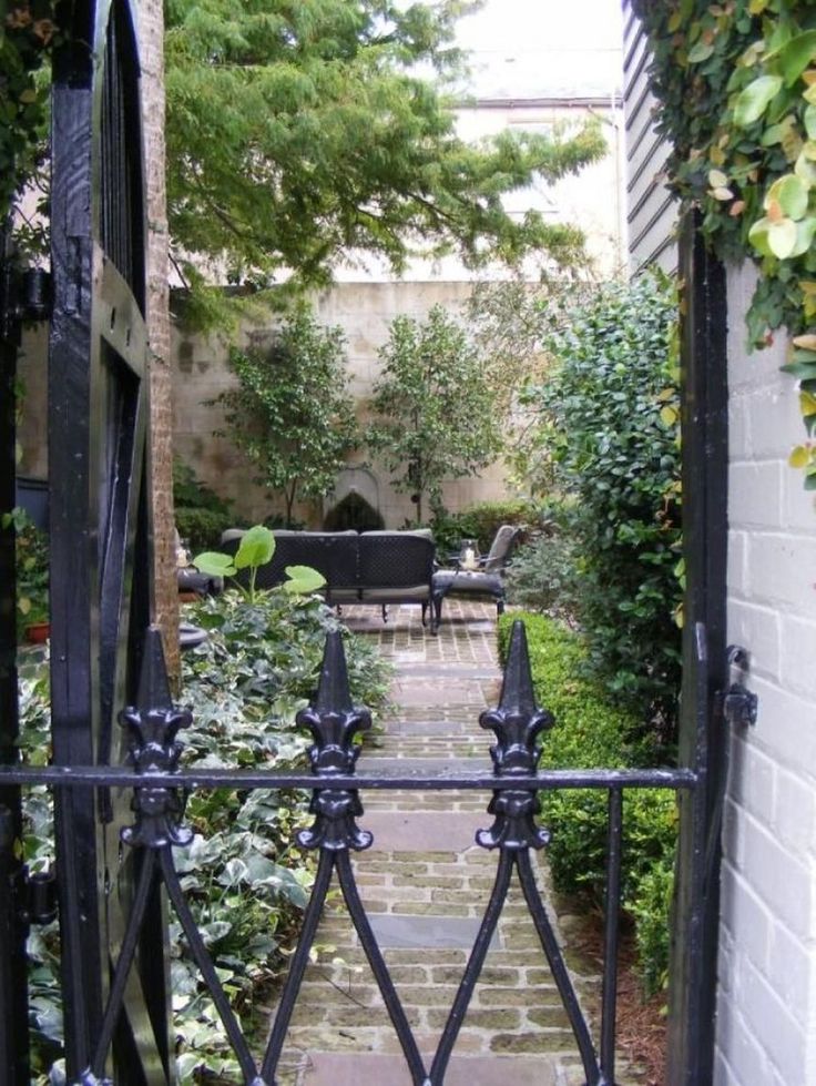 95 Small Courtyard Garden with Seating Area Design Ideas