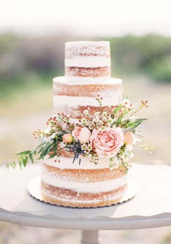 Gateau De Mariage Champetre A Plusieurs étages Créatif En