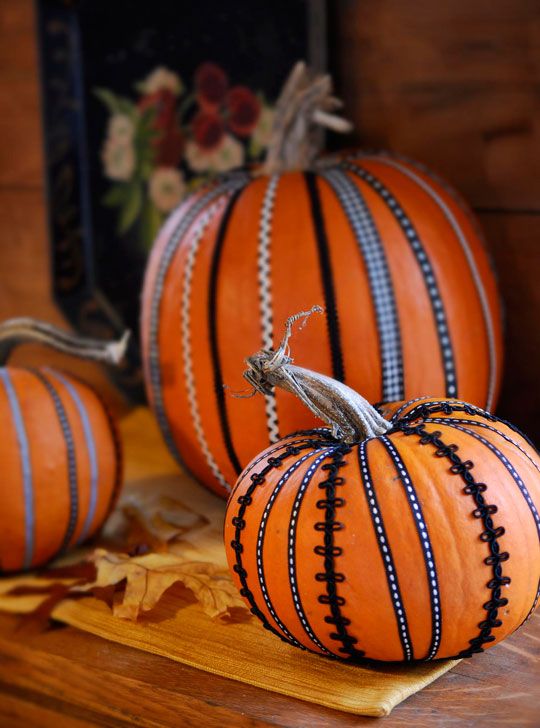 decorate pumpkins with sewing supplies ribbon and rickrack pumpkin via all people quilt - Decorating Pumpkins For Halloween decorate pumpkins with sewing supplies ribbon and rickrack pumpkin via all people quilt - Decorating Pumpkins For Halloween