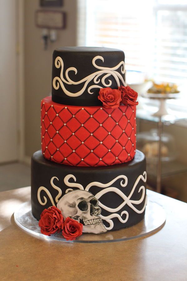 59 Best Weddings Images On Pinterest Sugar Skull Face Gothic Rockabilly Wedding Cake With Sugar Roses Filigree And A Hand Painted Skull By