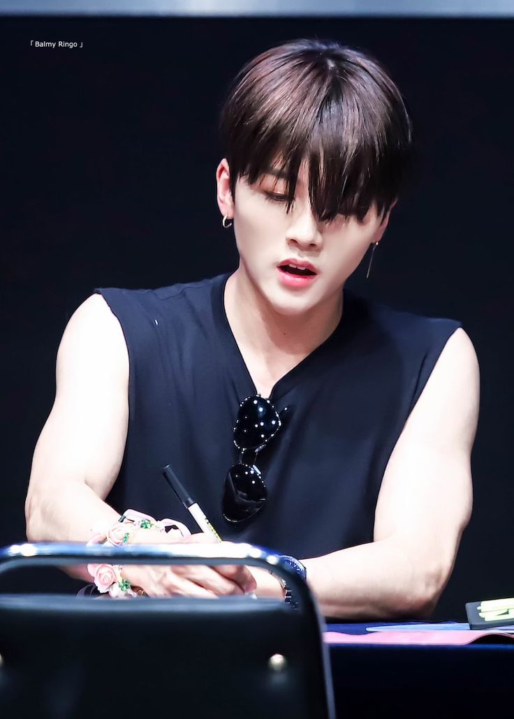 youngbin kim youngbin sf9 sf9 youngbin sf9 sf9 taeyang youngbin kim youngbin sf9 sf9 youngbin sf9 sf9 taeyang