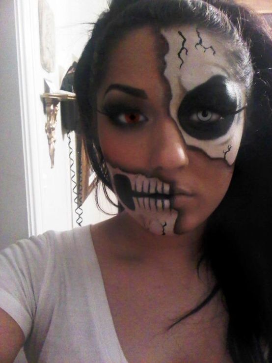 check out 20 half face halloween makeup ideas that look real lets cast the spell of horror all around this year on halloween day - Skull Face Painting Ideas For Halloween check out 20 half face halloween makeup ideas that look real lets cast the spell of horror all around this year on halloween day - Skull Face Painting Ideas For Halloween