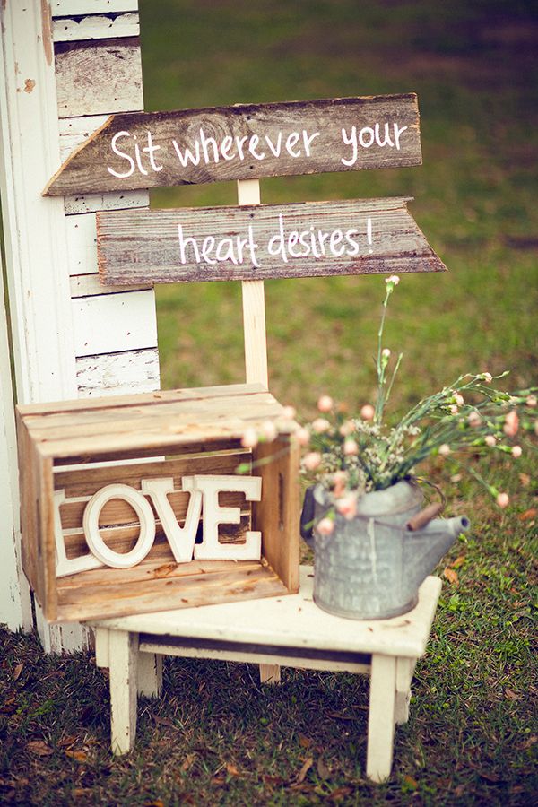 Rustically Vintage Barn Wedding Rustically Vintage Barn Wedding