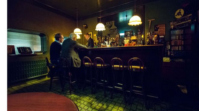 Berlin single bar