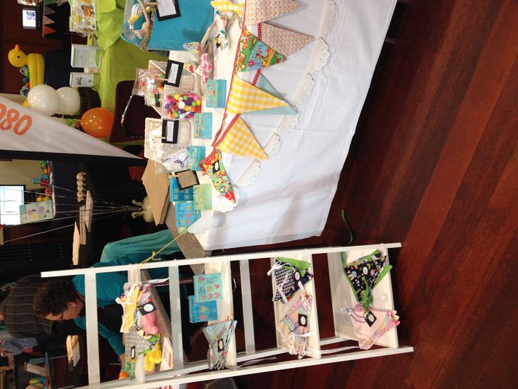 40 Gambar Display Stand Ideas Terbaik Di Pinterest Magnificent Craft Fair Display Stands 40 Gambar Display Stand Ideas Terbaik Di Pinterest Magnificent Craft Fair Display Stands