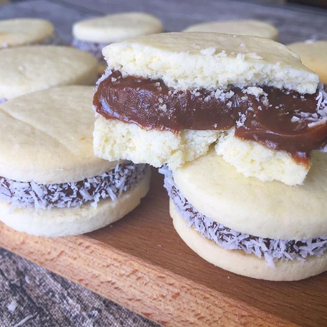 Más Alfajores De Maicena Receta Salen Aproximadamente 3 Docenas De Alfajores De Maicena Con Esta Alfajores De Maicena Receta Alfajores De Maicena Alfajores
