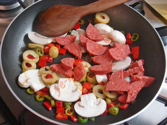 Hamur Acma Ve Mayalama Derdi Yok Tavada Pizza Yemek Tarifleri Yemek Yemek Pisirme Ipuclari Hamur Acma Ve Mayalama Derdi Yok Tavada Pizza Yemek Tarifleri Yemek Yemek Pisirme Ipuclari