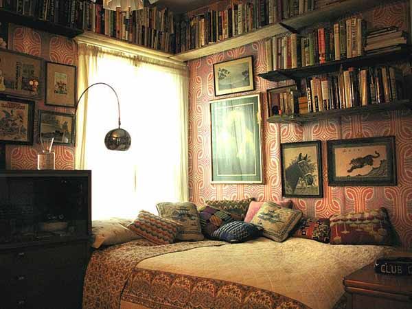 Interior Women Bedroom Ideas best 25 young woman bedroom ideas on pinterest small spare room inspiration dazzling vintage with book shelves mounted over platform full size bed in dec