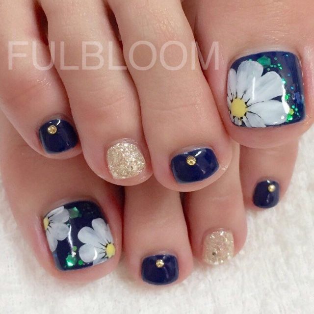 Best 25+ Flower Pedicure Designs Ideas On Pinterest Flower Toe Best 25+ Flower pedicure designs ideas on Pinterest | Flower toe designs, Pedicure nail designs and Toe designs - Best 25+ Flower Pedicure Designs Ideas On Pinterest Flower Toe
