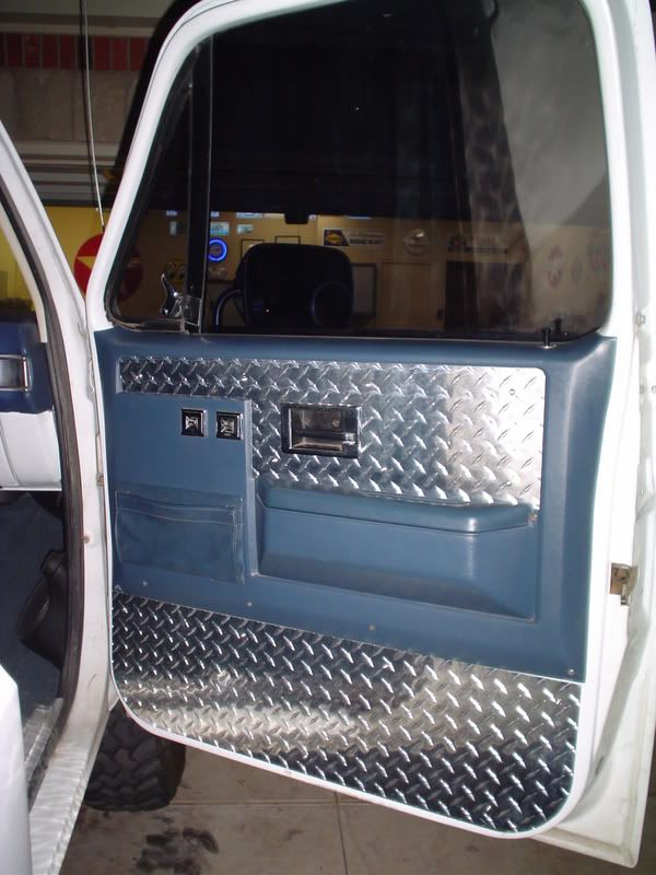 diamond plate interior - Google Search | Dream Cars | Chevy 4x4, DIY