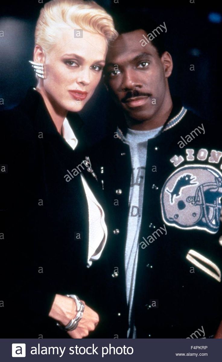 Eddie dating in the dark