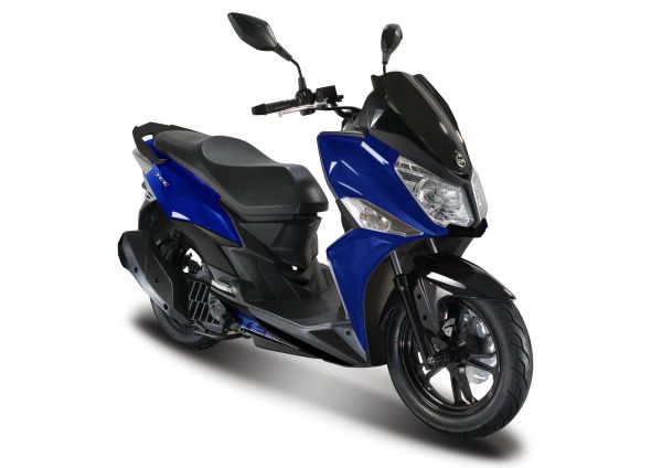 Der Jet 14 Von Sym Sportlicher Roller Als 50er Oder 125ccm ホンダのバイク スクーター シグナス Der Jet 14 Von Sym Sportlicher Roller Als 50er Oder 125ccm ホンダのバイク スクーター シグナス